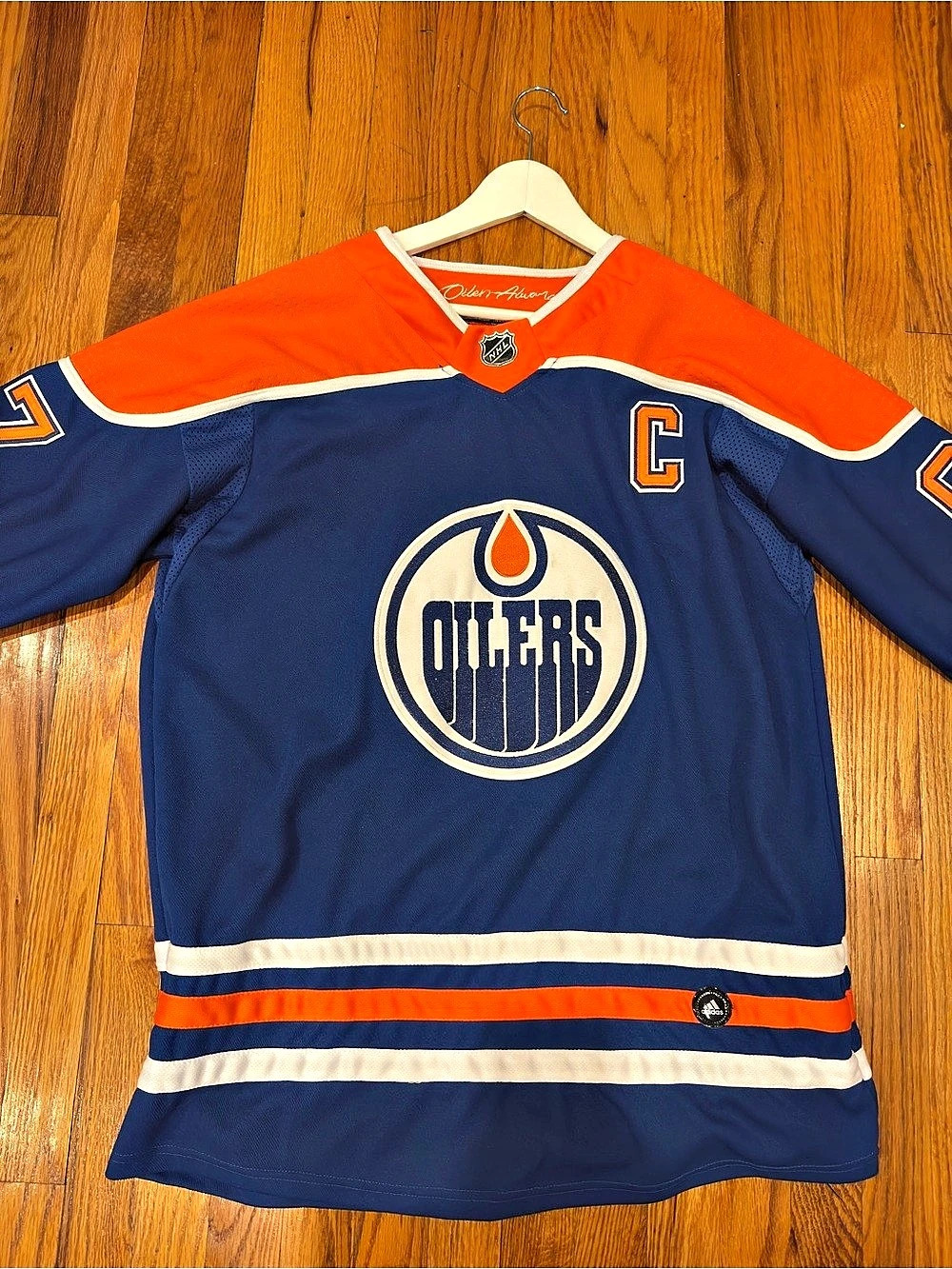 NHL Oilers McDavid 97 jersey Size 54